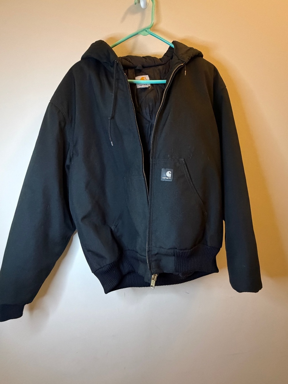 Carhartt Black Insulated Hooded Work Puffer Jacket J 133 vintage